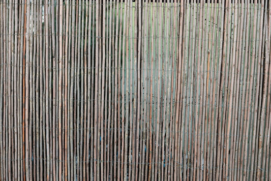 Cómo instalar un cañizo de ocultación: fijaciones, solapes y remates