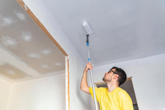 Trucos para pintar el techo de una habitación