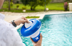 Cómo elegir el cloro adecuado para tu piscina: tipos y cuándo usarlos